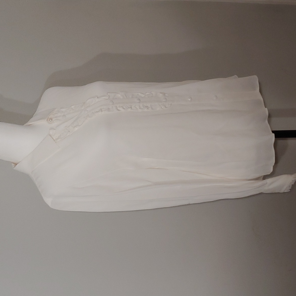 Brooks Brothers ivory blouse long sleeve
